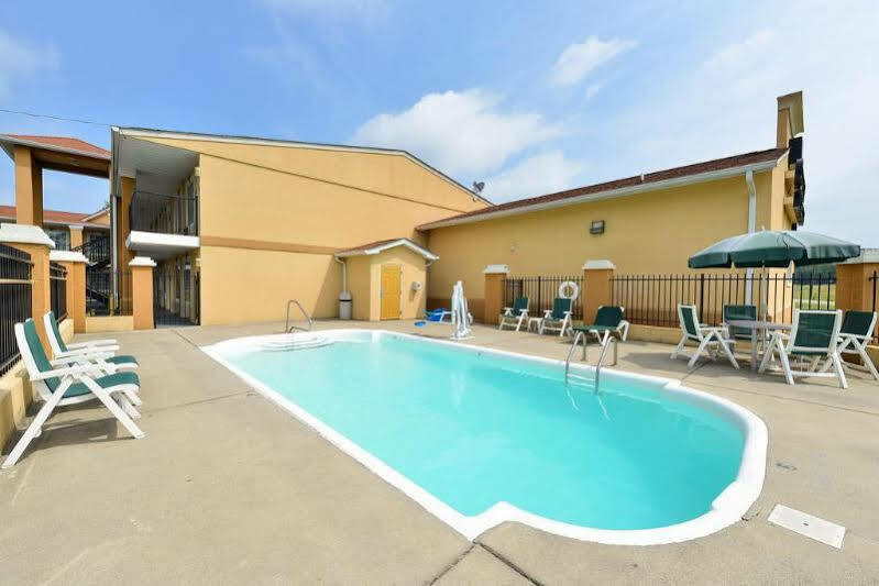 Quality Inn & Suites Cartersville Eksteriør billede